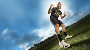 他開創性地 他開創性地